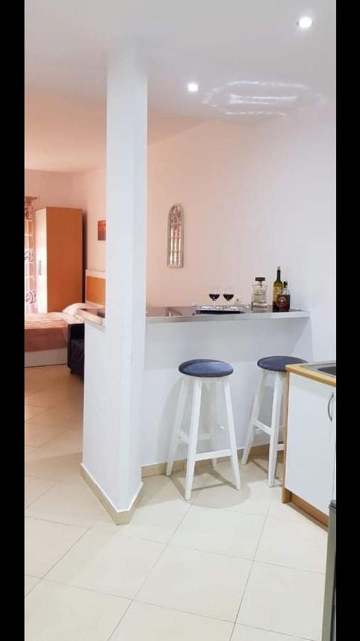 Studio By The Beach - Vlorë Extérieur photo