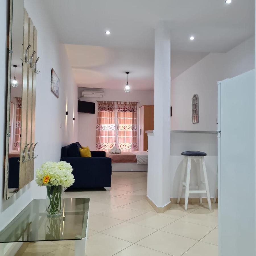 Studio By The Beach - Vlorë Extérieur photo