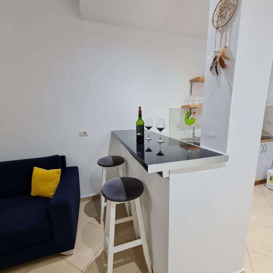 Studio By The Beach - Vlorë Extérieur photo