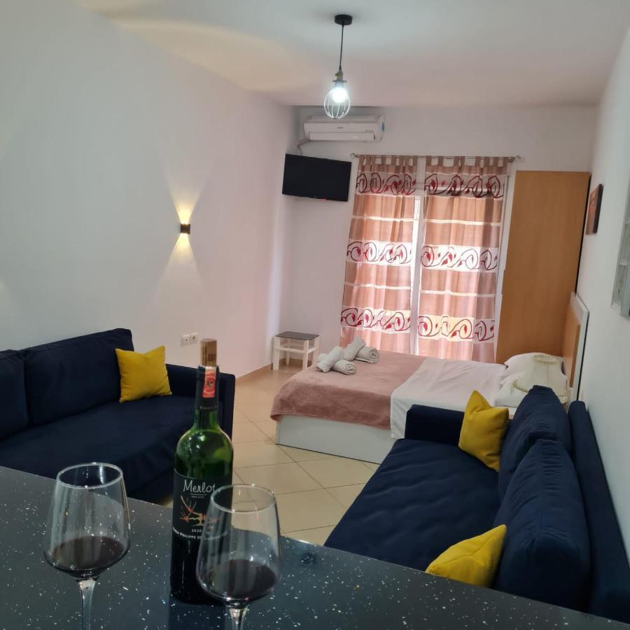 Studio By The Beach - Vlorë Extérieur photo