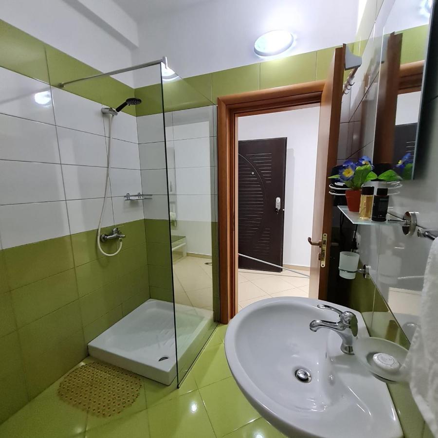 Studio By The Beach - Vlorë Extérieur photo